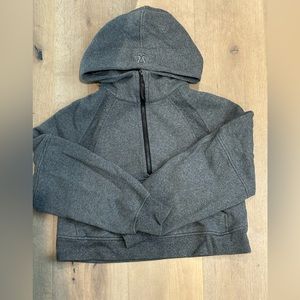 Lululemon half zip hooded scuba M/L